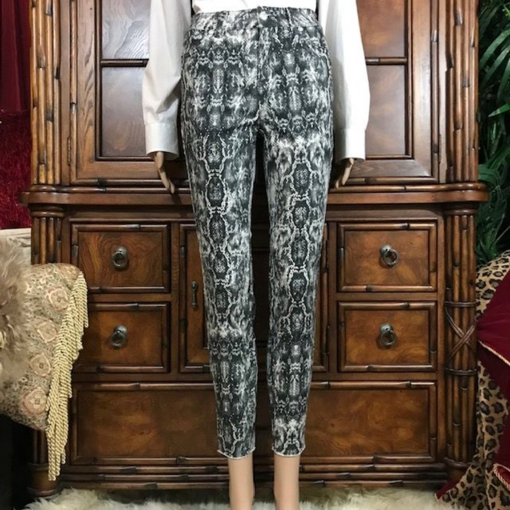 Suko Jeans Platinum Snake Stretch Cotton Blend Raw Edge Hem Jean